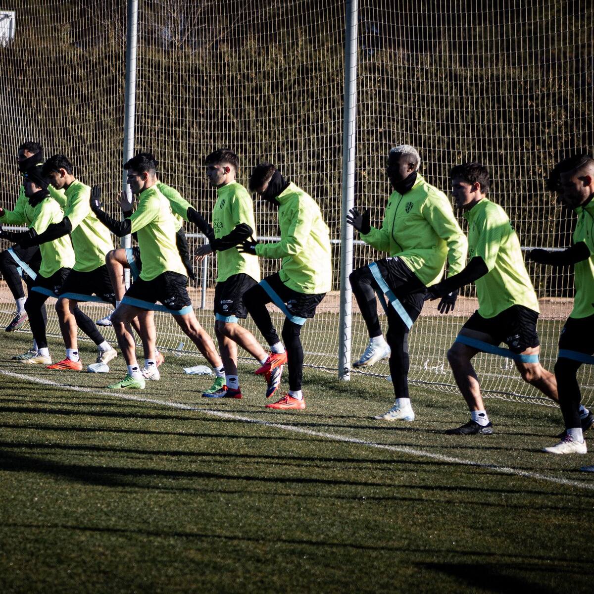 La SD Huesca quiere la victoria en Cádiz para seguir soñando con el playoff