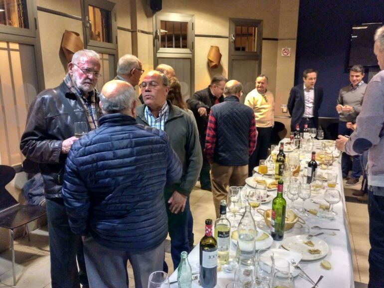 Encuentro entre las asociaciones vecinales y la Ejecutiva Municipal del PSOE.