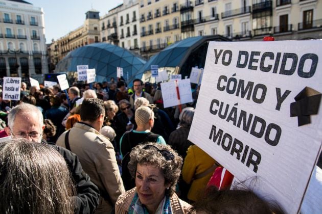 Manifestación en Madrid para en defensa de una muerte digna en noviembre de 2015.