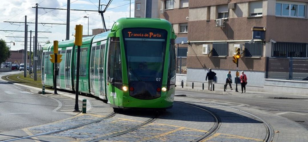 Los trabajadores volverán a los paros parciales en el tranvía