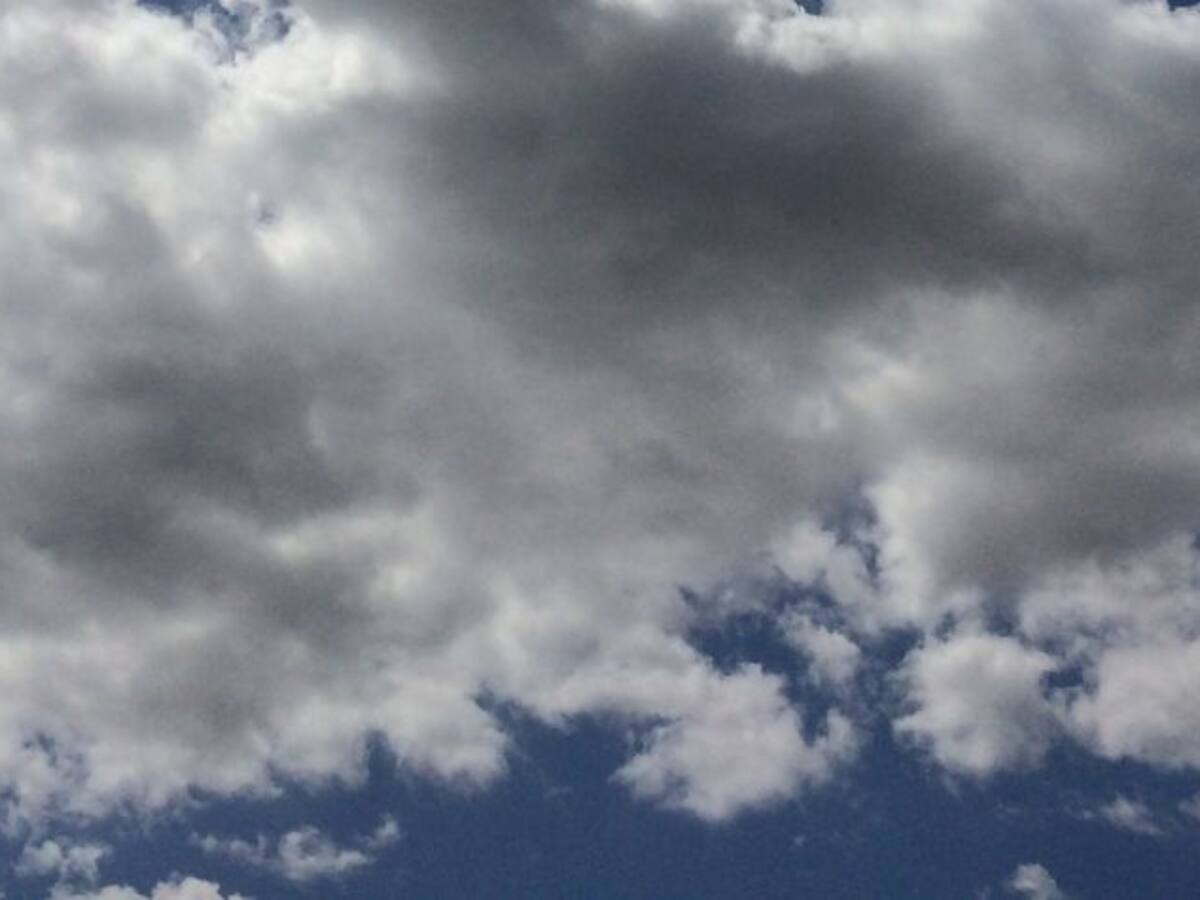 Hoy tendremos cielos cubiertos por la mañana y poco nubosos, por la tarde