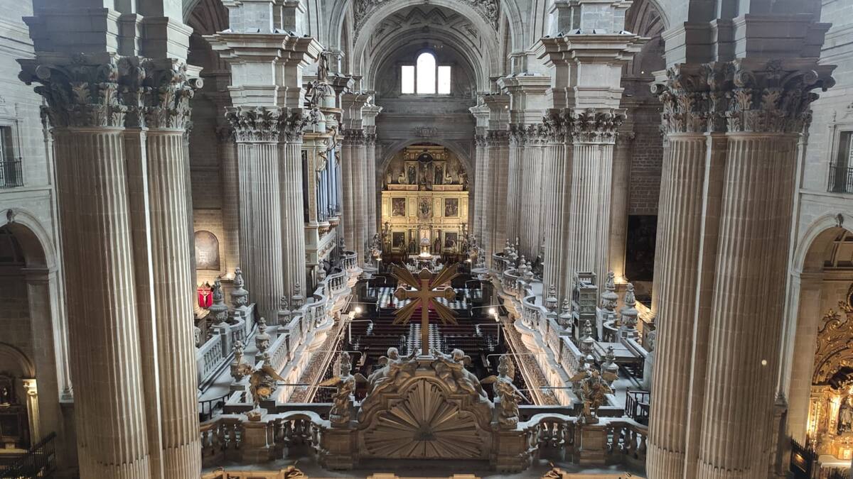 No hubo funeral por el Papa Francisco en la Catedral de Jaén durante el apagón