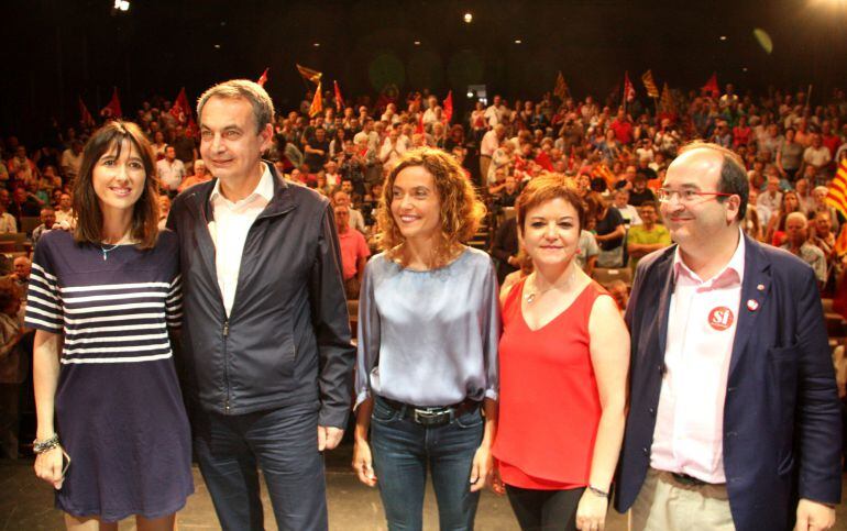 Rodríguez apatero junto a Meritxell Batet, Núria Parlón, la candidata Lídia Guinart y el líder del PSC, Miquel Iceta