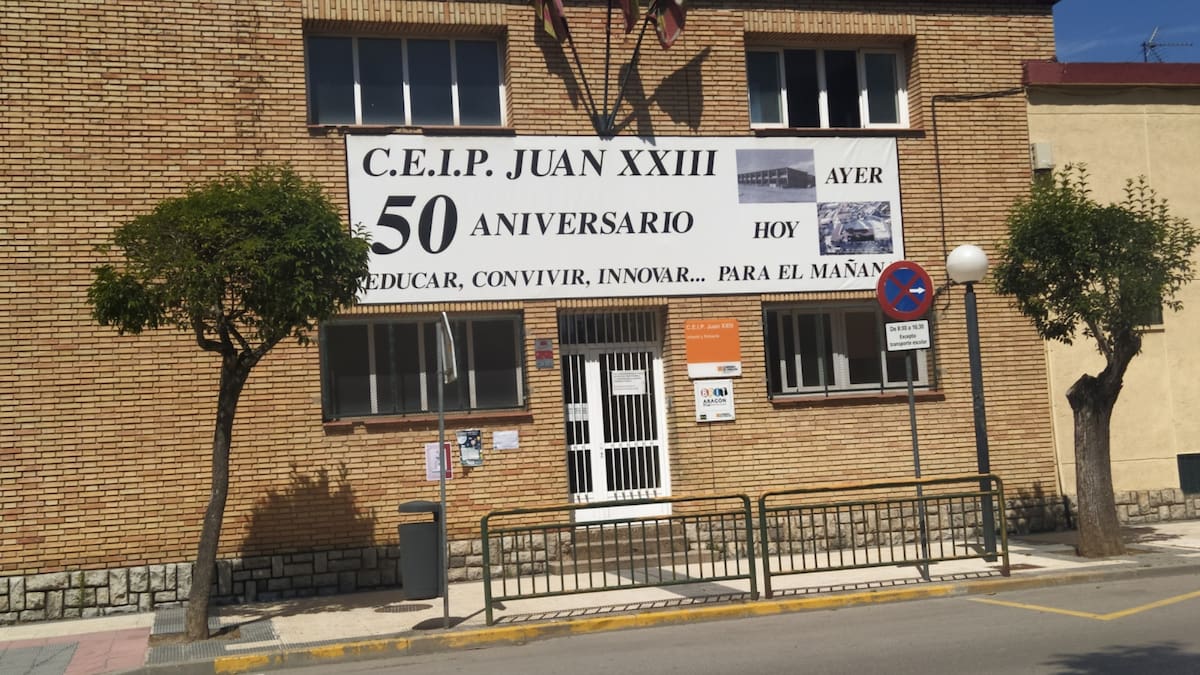 Las familias del colegio Juan XXIII piden que, por seguridad, se mantengan los desdobles de aulas