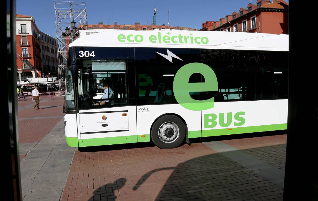 La reordenación de servicios en AUVASA entra en vigor el 1 de abril