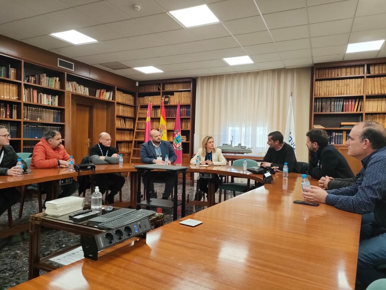 Reunión del comité de empresa de Navantia Cartagena con miembros del PSOE