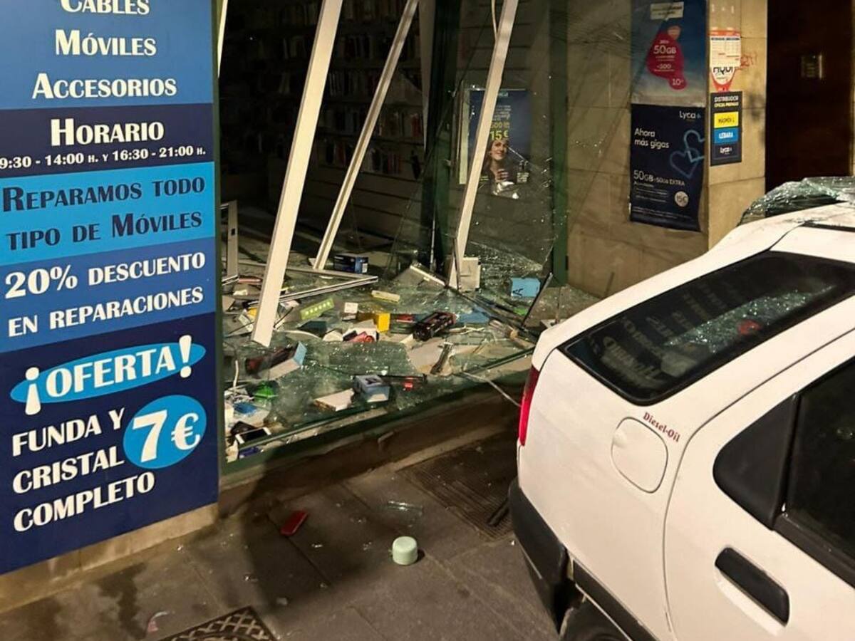 Detenido un alunicero 'in fraganti' dentro de una tienda de móviles