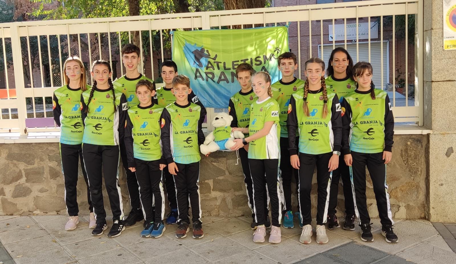 Los integrantes del Atletismo Aranda en la Espada Toledana