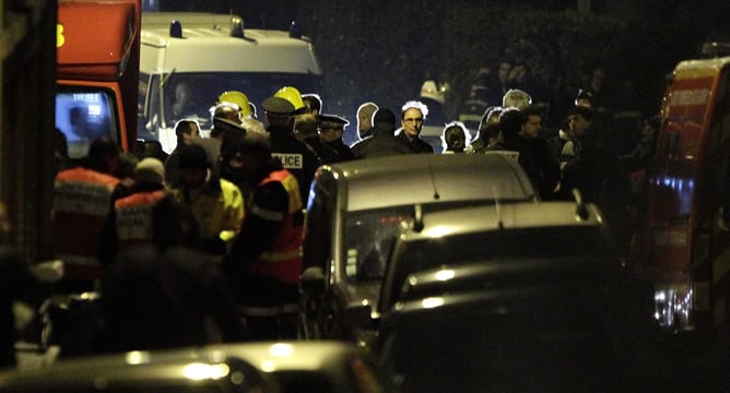 La policía afronta su segunda noche de cerco en torno al presunto asesino de Toulouse