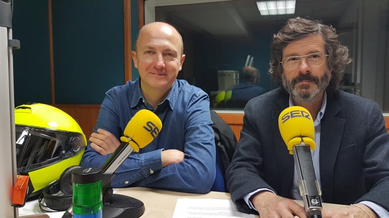 Luis Marina y Antonio Gómez en el estudio de La Ventana 