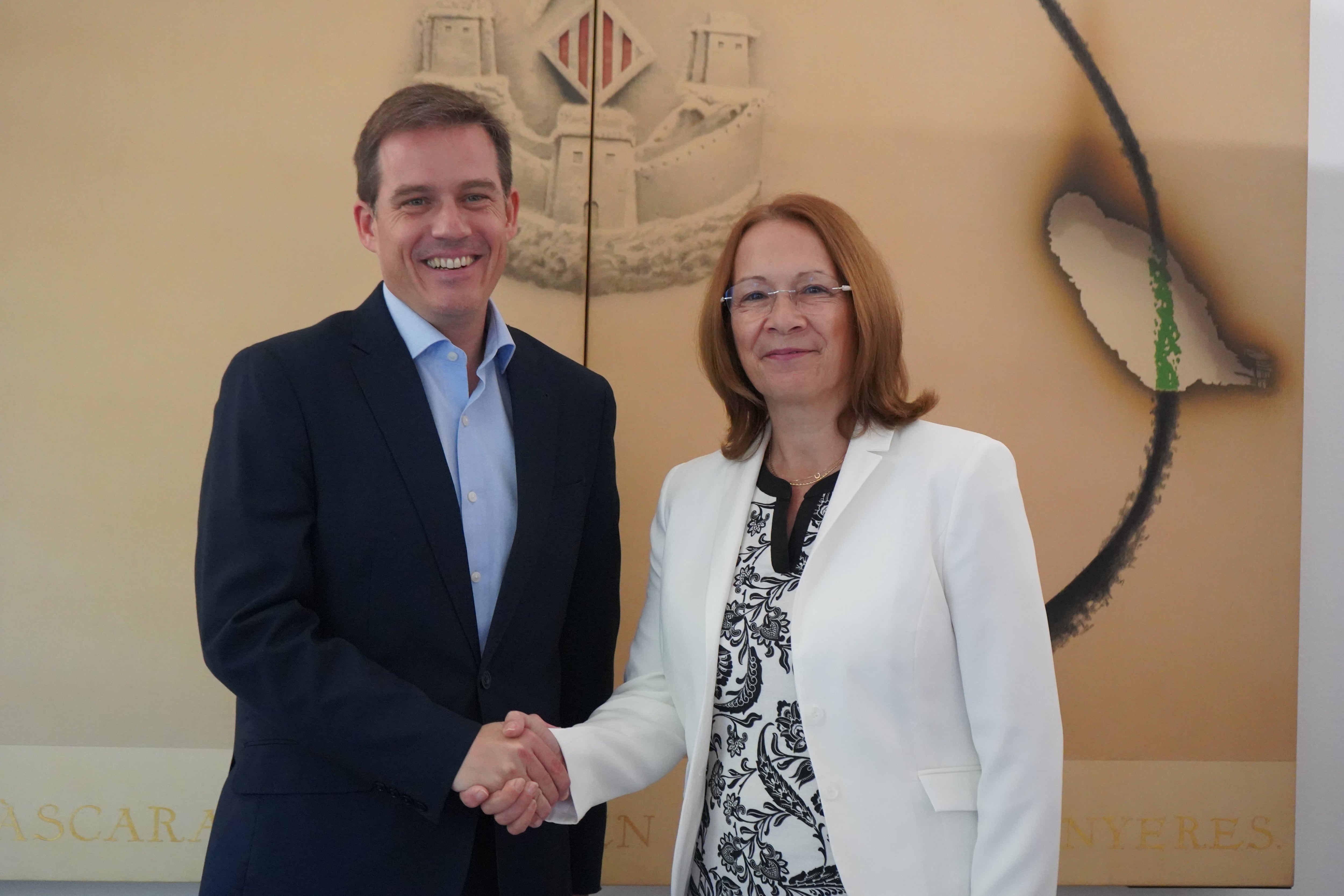 El alcalde de Xàtiva con la alcaldesa de Kazanlak