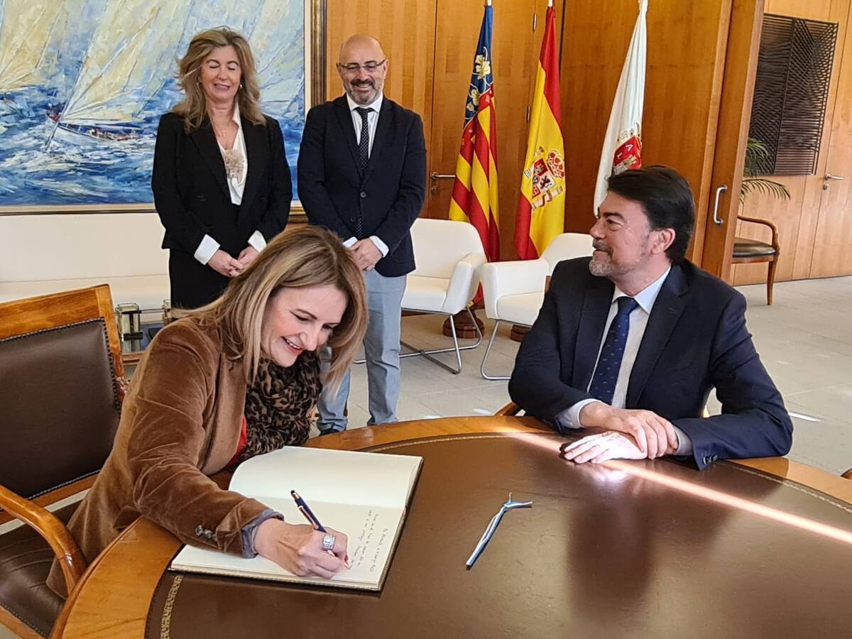 Ayuntamiento y Generalitat quieren incrementar la planta hotelera de Alicante con hoteles de más de cuatro estrellas