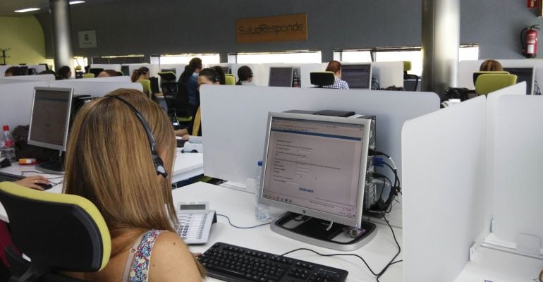 Interior de las oficinas del servicio sanitario &#039;Salud Responde&#039;, por el cual se puede gestionar diferentes cuestiones médicas, como las citas. 