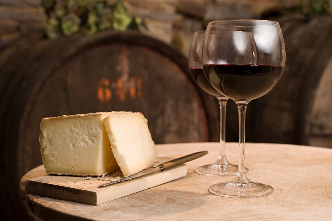 Baltanás celebra su VIII Feria del Queso y el Vino