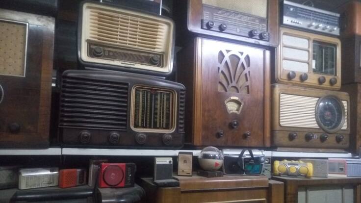 Un col·leccionista de ràdios de Tona