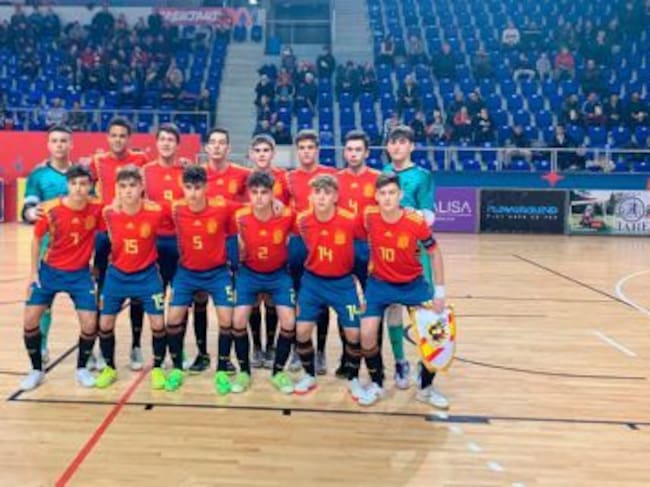 Alex Cabello (2) con la Selección Española