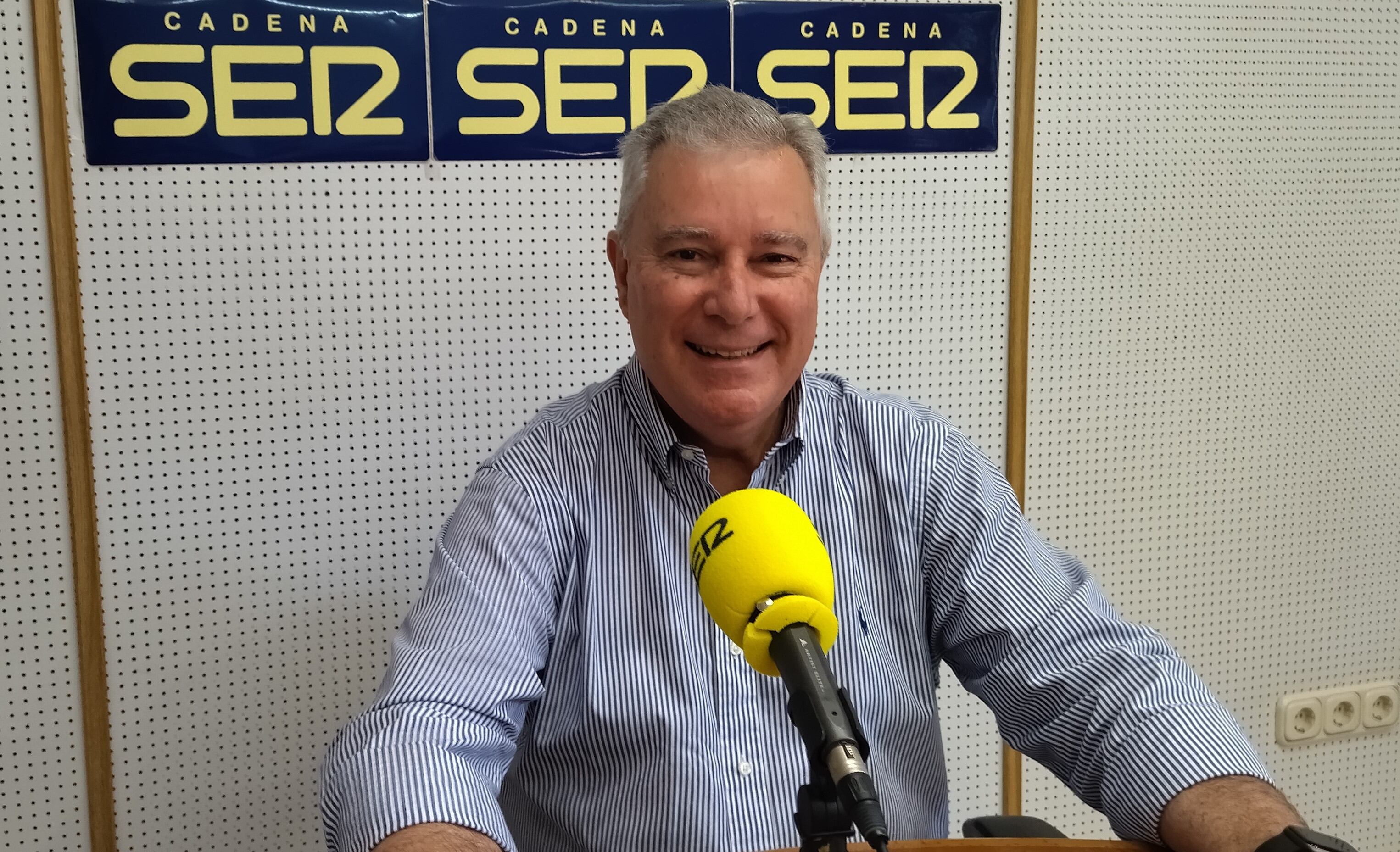 Manuel Lozano en el estudio de SER Vegas Altas