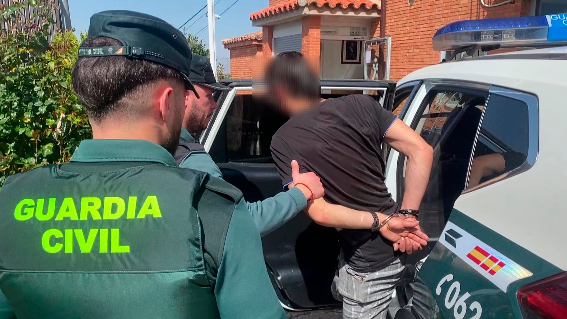 Detención de un joven de 22 años como presunto autor de apuñalar con una navaja a un adolescente de 15 años en la localidad riojana de Albelda de Iregua.