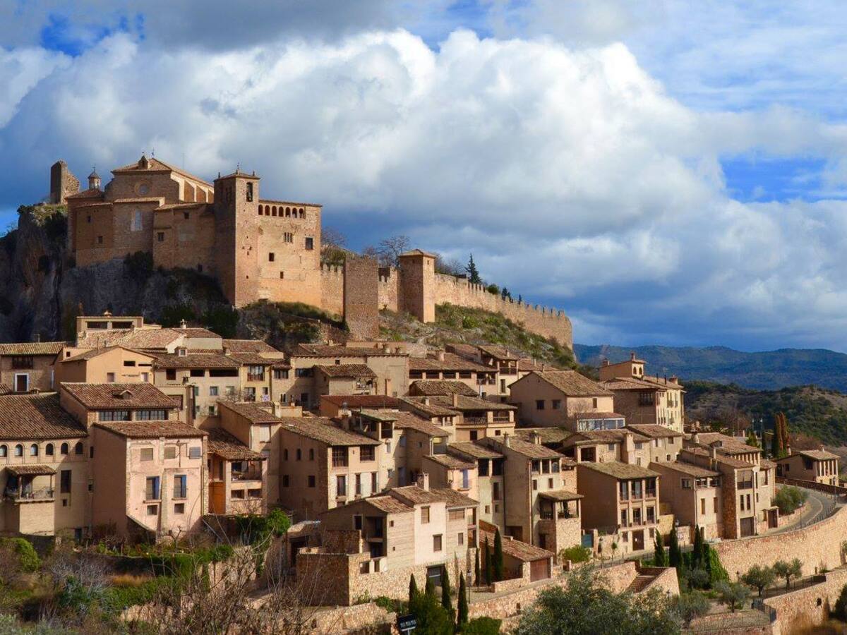 Los Pueblos más Bonitos de Aragón celebran La Noche Romántica