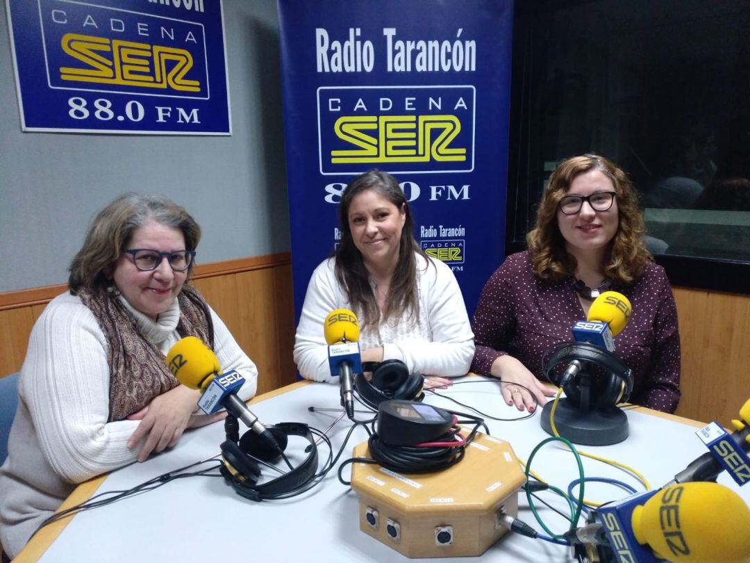 De izquierda a derecha: Cristina García, Chelo Fernández e Isabel García. 