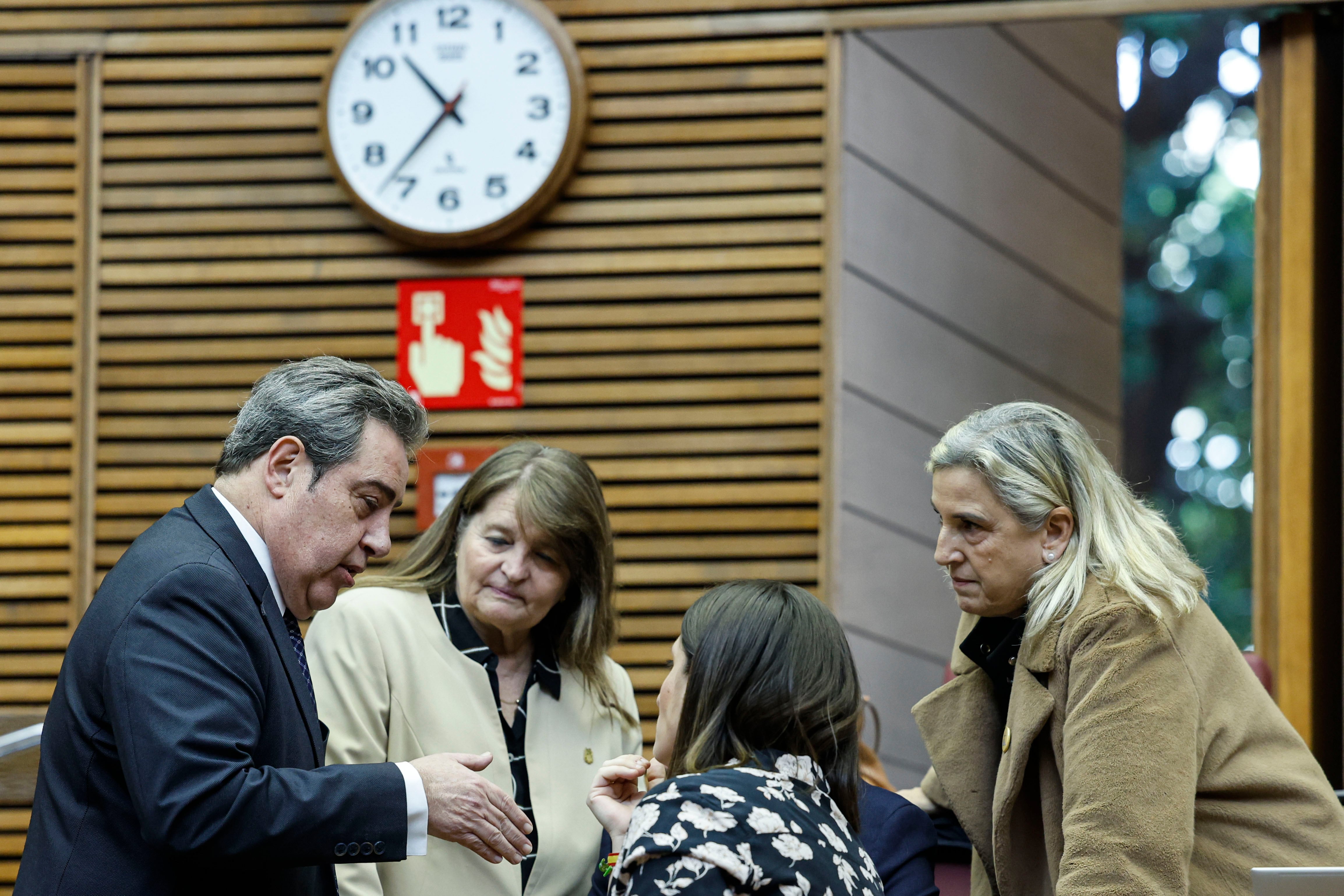 El pleno de Les Corts Valencianes aprueba la reforma del reglamento presentada por el PP y Vox