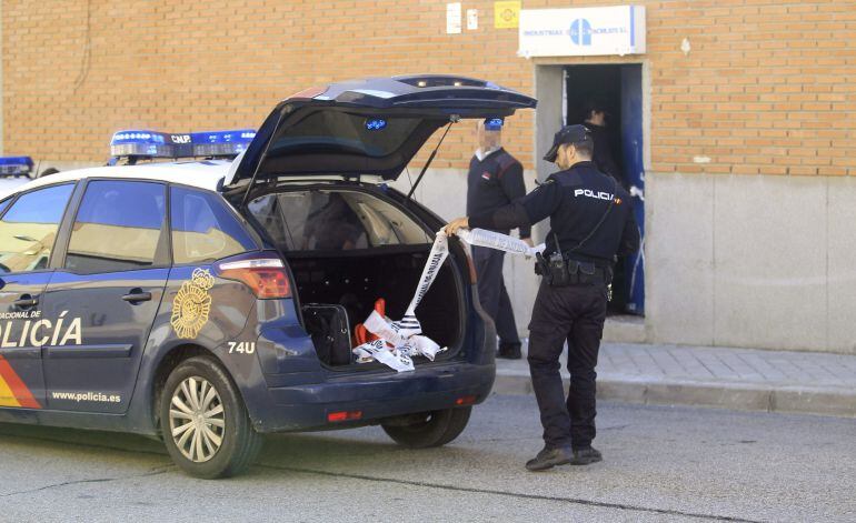 Uno de los lugares en los que se están practicando registros es en el polígono industrial de Cobo Calleja (en la imagen), en la localidad madrileña de Fuenlabrada, donde existen numerosas naves de productos al por mayor