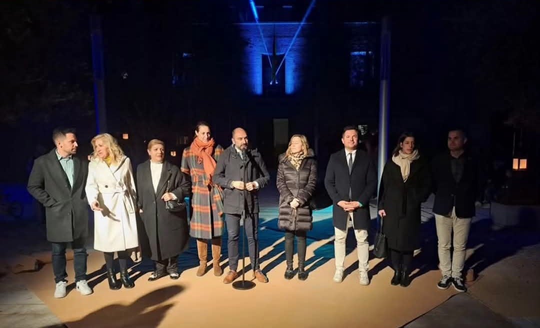 El alcalde de Barbastro Fernando Torres ha explicado la reforma de la Plaza dela Constitución