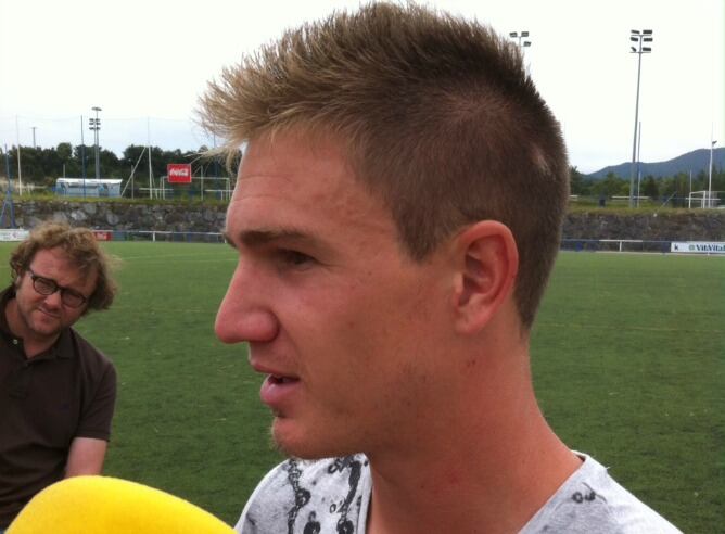 Raúl García regresa al Deportivo Alavés tras desvincularse del Almería