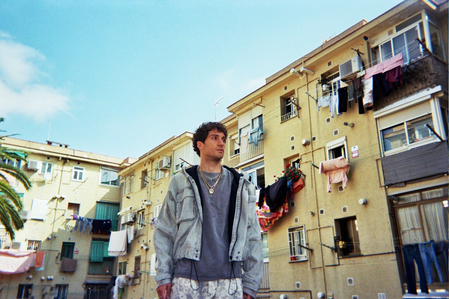 Compositor, productor, intérprete y poeta, Nico Miseria nació en Ciudad Real