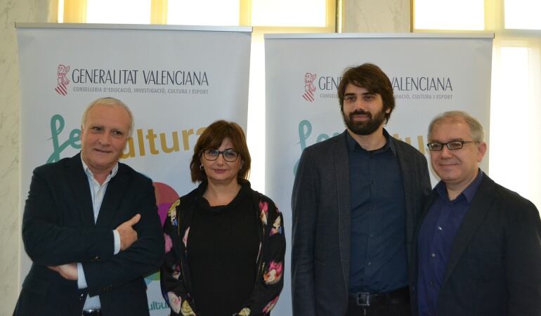 El nuevo director de Cinema Jove, Carlos Madrid, en su presentación a los medios junto con el secretario autonómico de Cultura Albert Girona, la directora general Carmen Amoraga y el director del Institut valencià de Cultura, Abel Guarinos