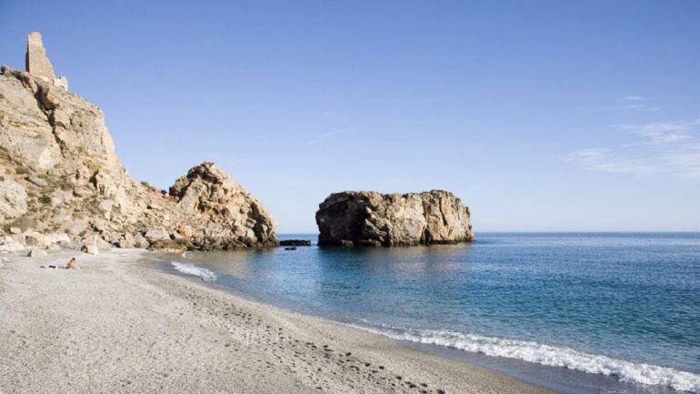 Imagen de una de las playas de la costa tropical