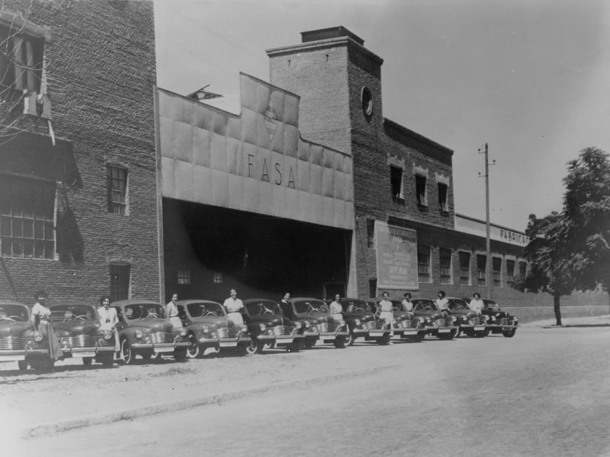 Renault Group celebra 75 años de presencia y raíces industriales y comerciales en España