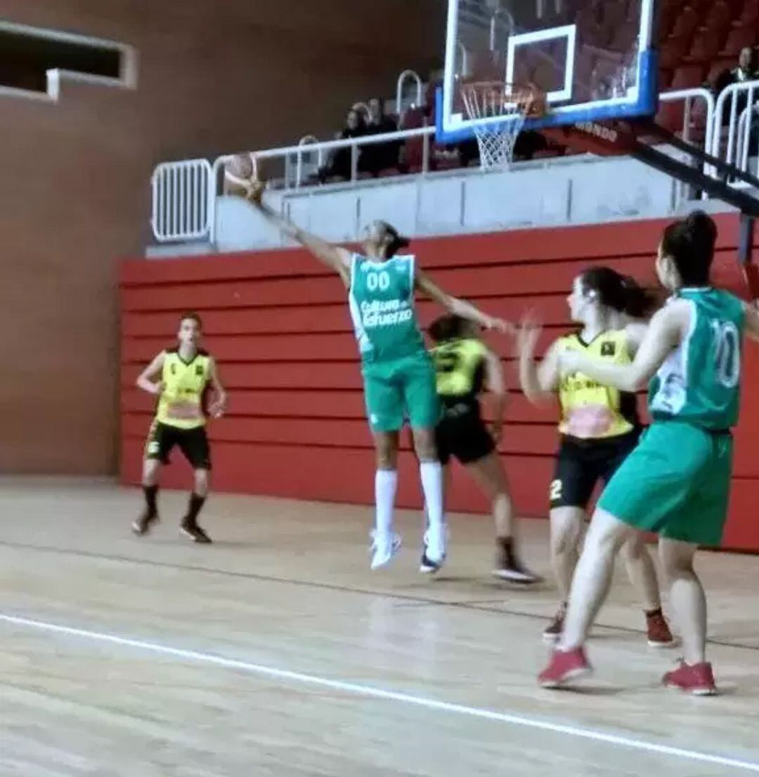 Las féminas del C. B. Elda no fallan