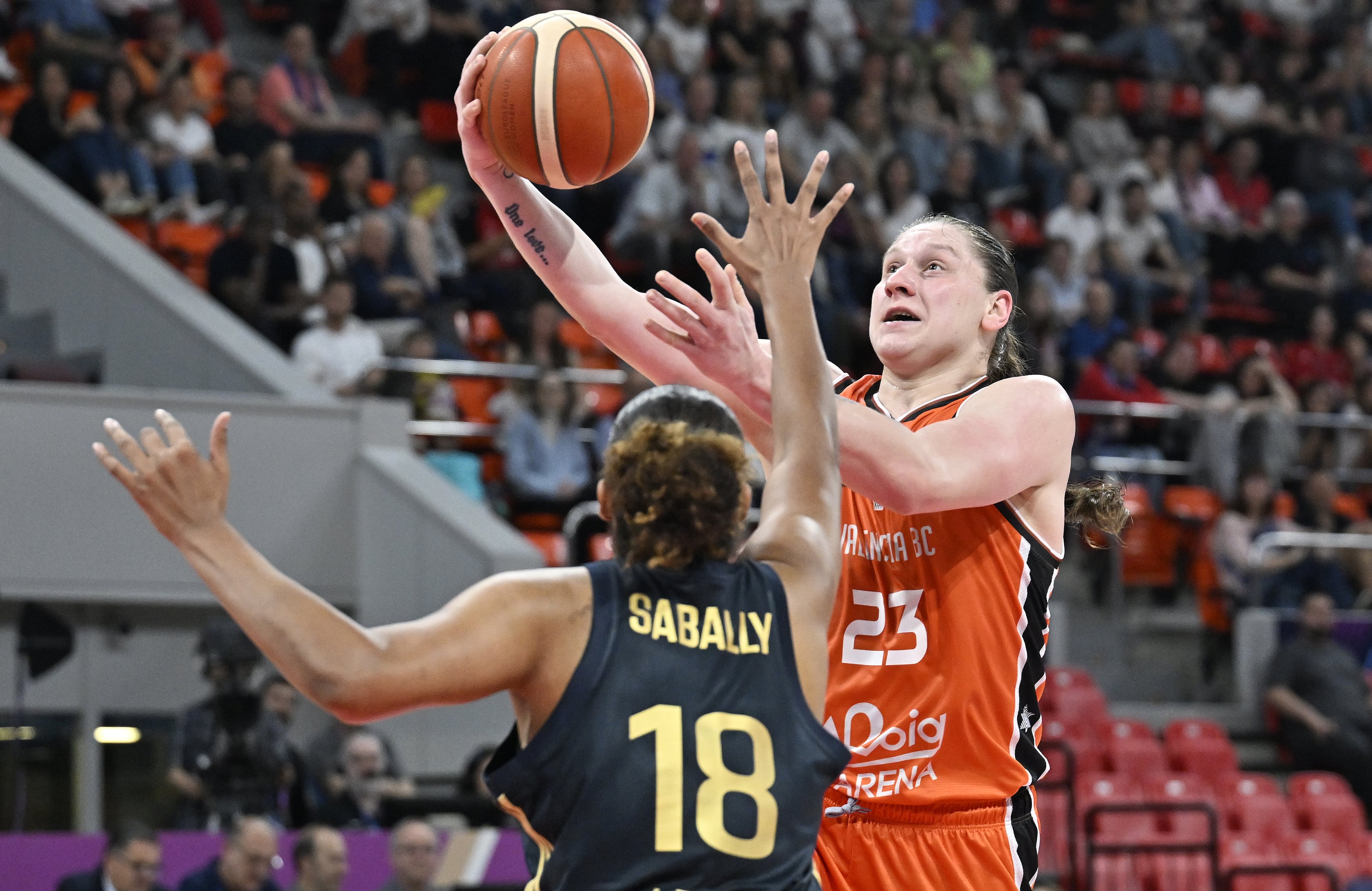 ZARAGOZA, SPAIN - APRIL 13: Alina Iagupova (R) of Valencia Basket in action against Nyara Sabally (L) of Fenerbahce Opet during FIBA Women's Basketball Europa League Final 6 organization third place basketball match between Valencia Basket v Fenerbahce Opet at Principe Felipe Sports Hall in Zaragoza, Spain on April 13, 2025. (Photo by Burak Akbulut/Anadolu via Getty Images)