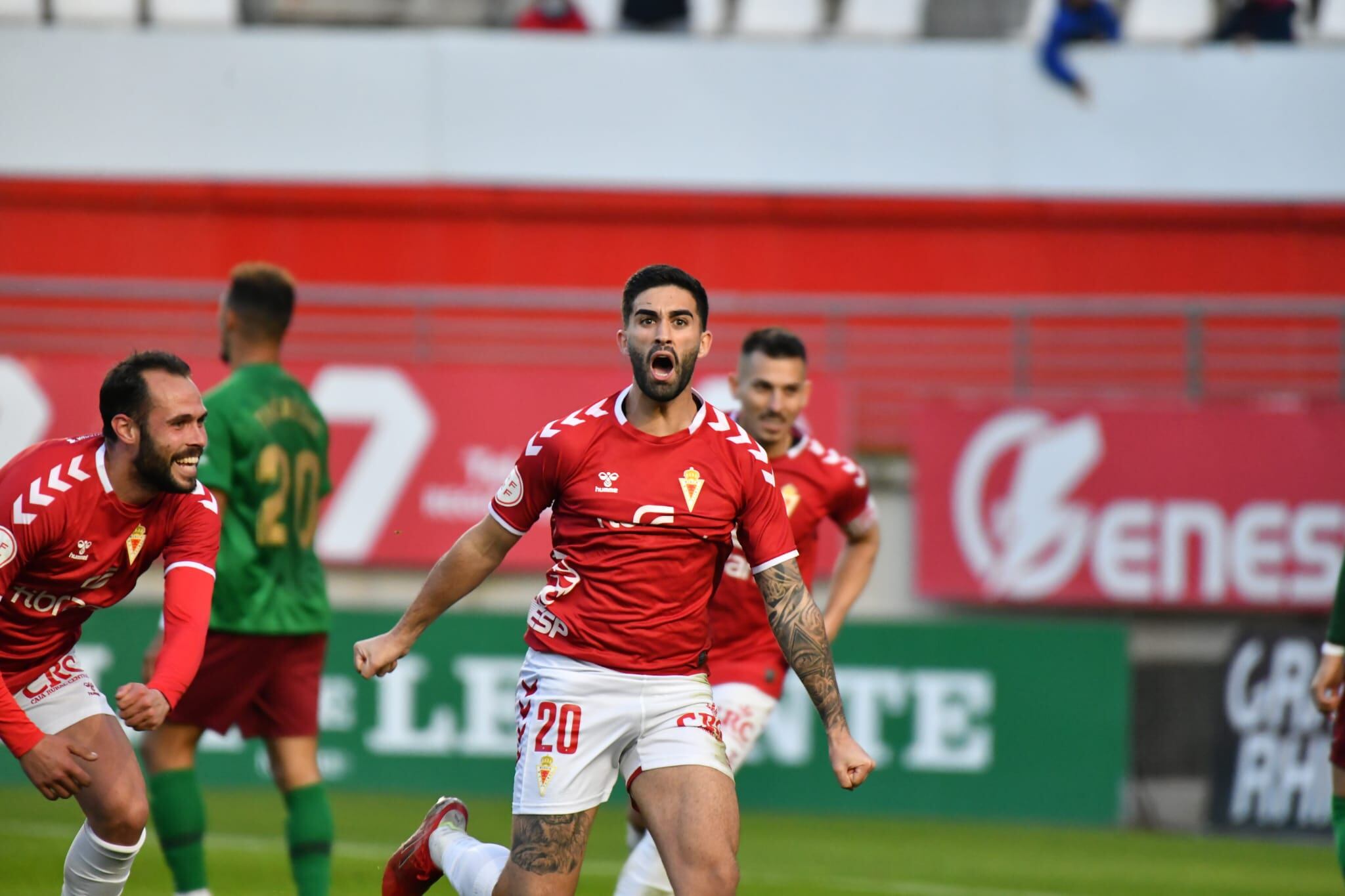 Dani García marca un gol con el Real Murcia tras pase de Santi Jara