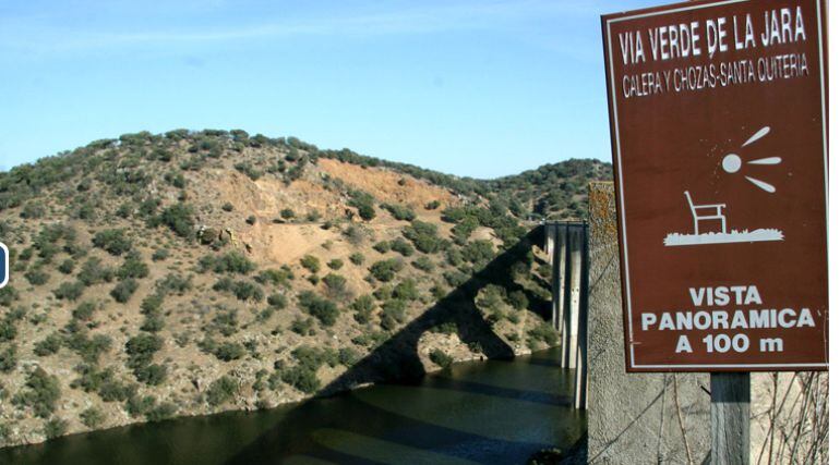 Encuentran un cadáver en el canal junto al que se buscaba a un hombre de 79 años