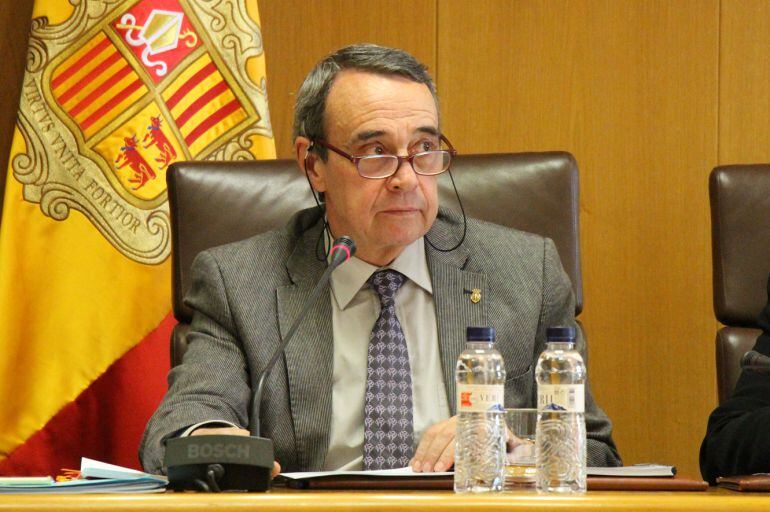 Minguillón durant el Consell de Comú d'ahir