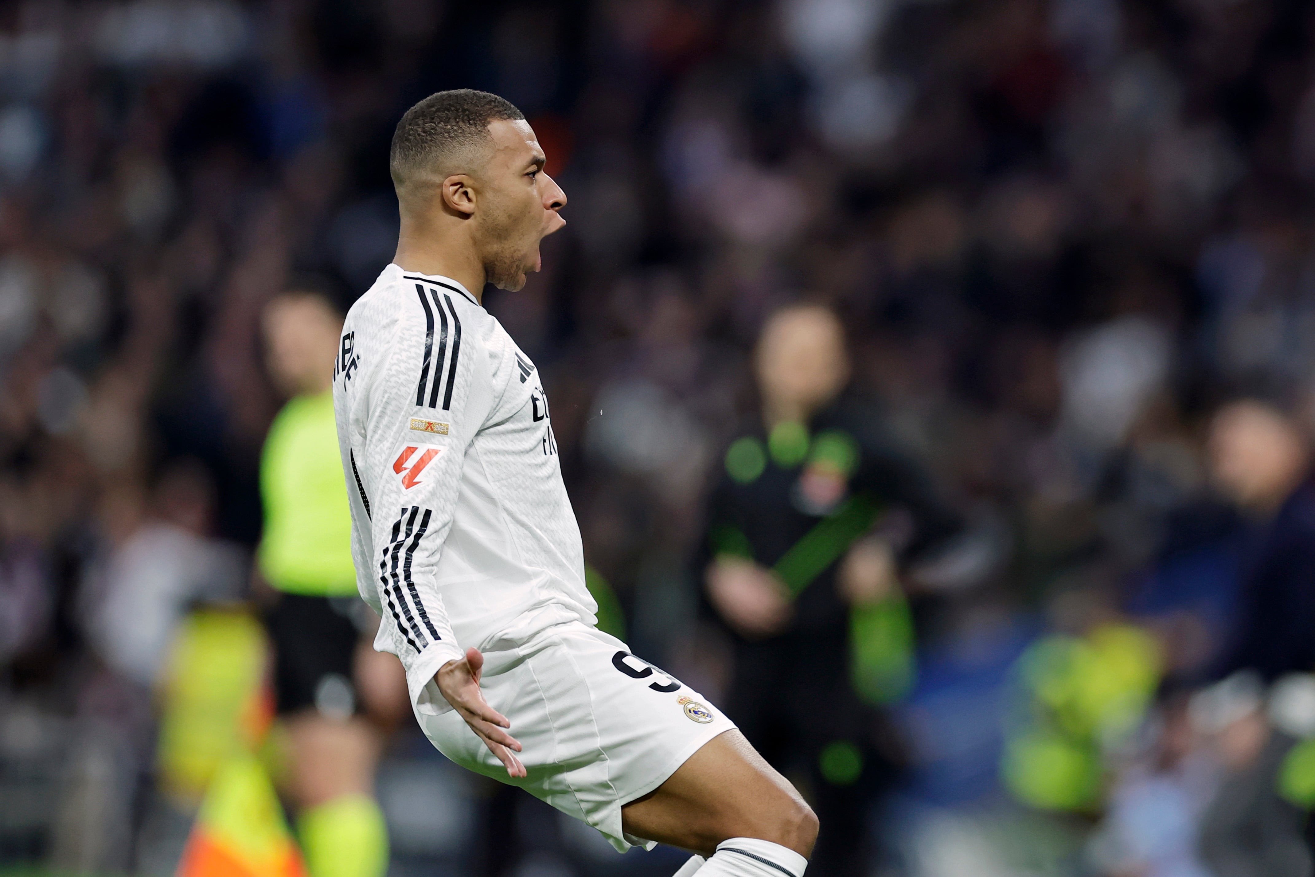 Mbappé celebra un gol con el Real Madrid.