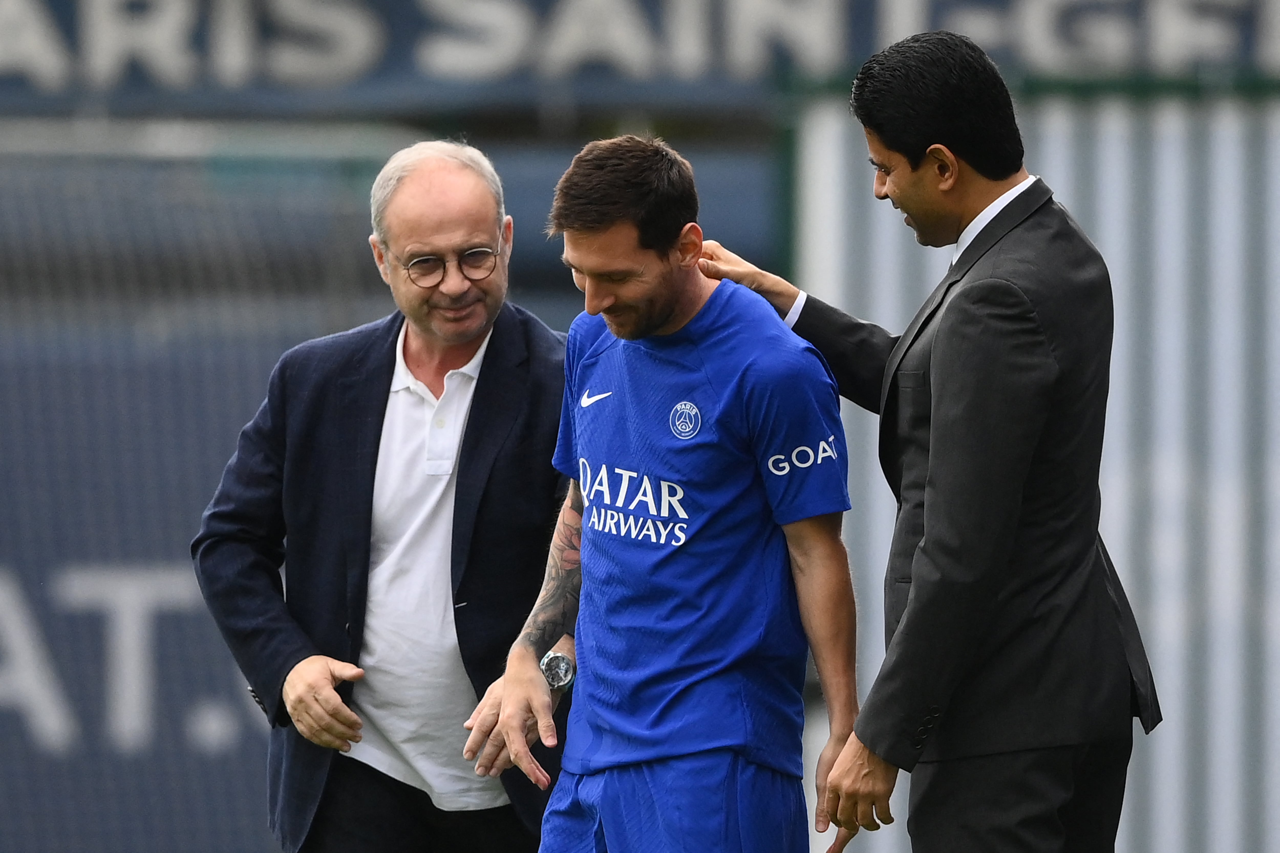 Messi con Luis Campos y Al Khelaifi