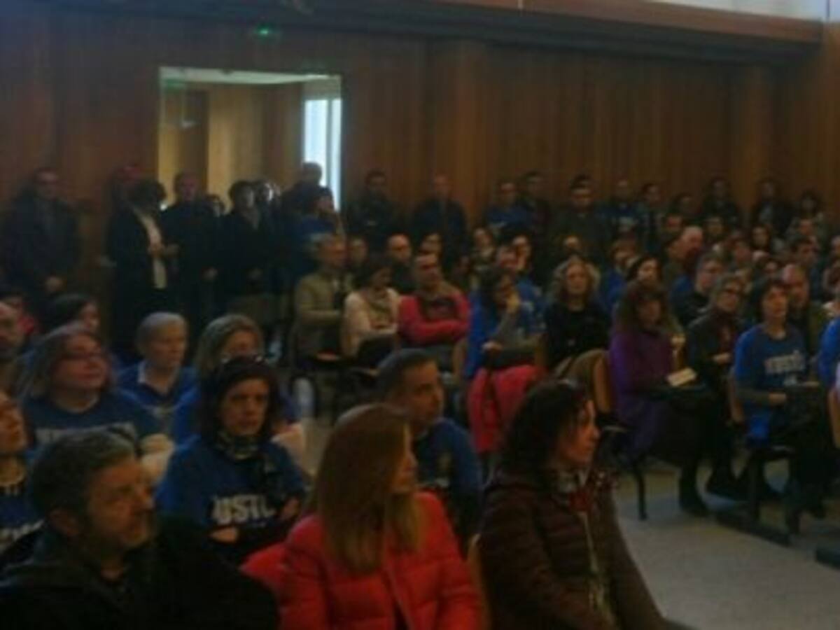 Cautela de los funcionarios ante la nueva oferta de negociación de la Xunta