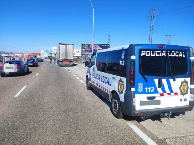 Camión inmovilizado por arrojar el conductor resultado positivo en alcohol y drogas, dentro de la campaña de inspección que desarrolla la Policía Local de Palencia