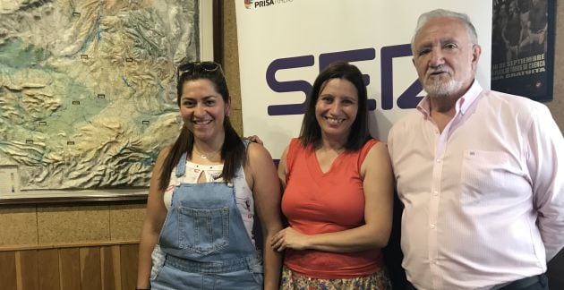 María Trinidad Mancipe, Ana Cano y Pedro Roca en los estudios de SER Cuenca.