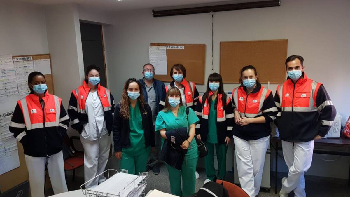 El equipo Covid deja un reguero de esperanza de 6.500 "inmunizados" en el Bierzo y Laciana