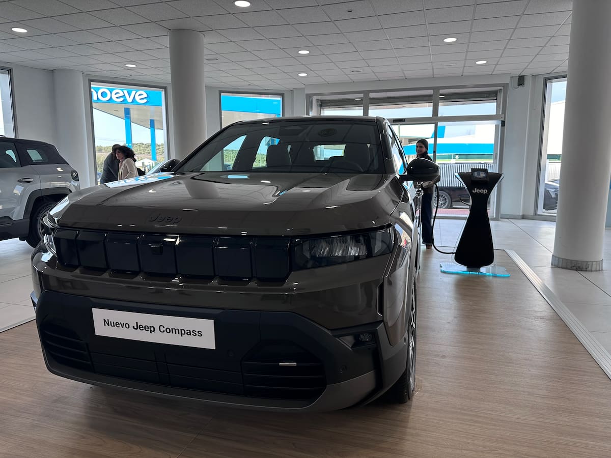 Autos Auringis presenta en Jaén el nuevo Jeep Compass con versión 100% eléctrica y hasta 650 km de autonomía