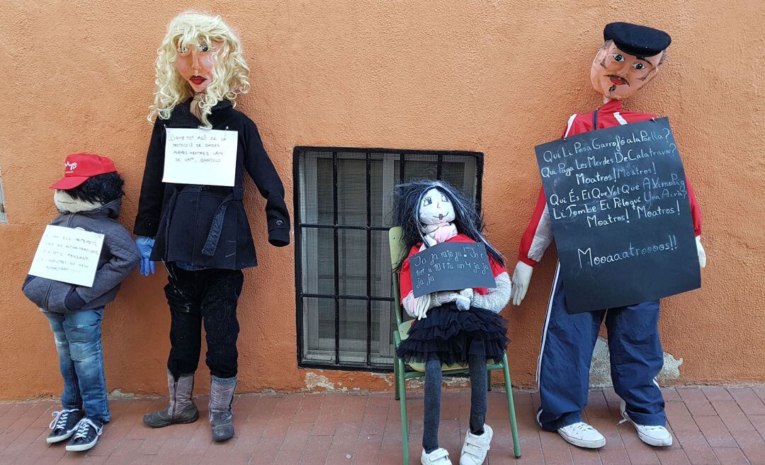 Els Nanos ocupan las calles del Raval de Cocentaina una vez al año