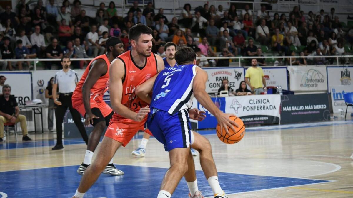 Clínica Ponferrada debuta en la Copa España con una trabajada victoria sobre Círculo Gijón