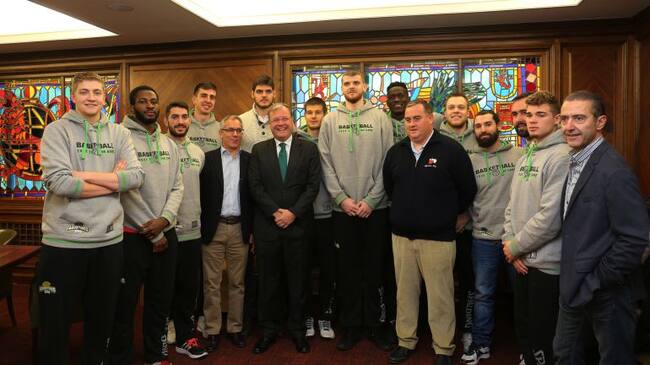 Antonio Silván presidió la recepción al CB Agustinos