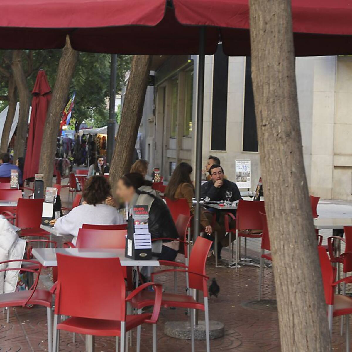 La Diputación traslada a Ashocas que incrementará hasta 9,2 millones las ayudas a los sectores más afectados