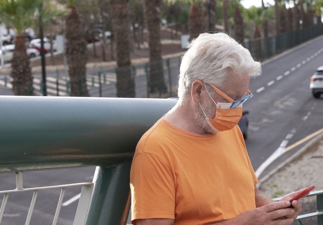 Uso de las mascarillas al aire libre 