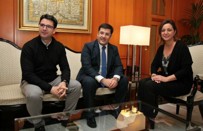 Pedro García, Jesús León e Isabel Ambrosio